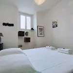 Le Flavio A 2 Pas Des Arenes Apartmán